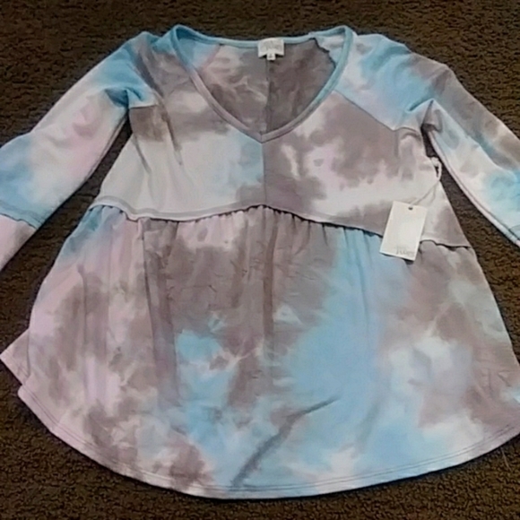 Ava James color splash top - Picture 4 of 5